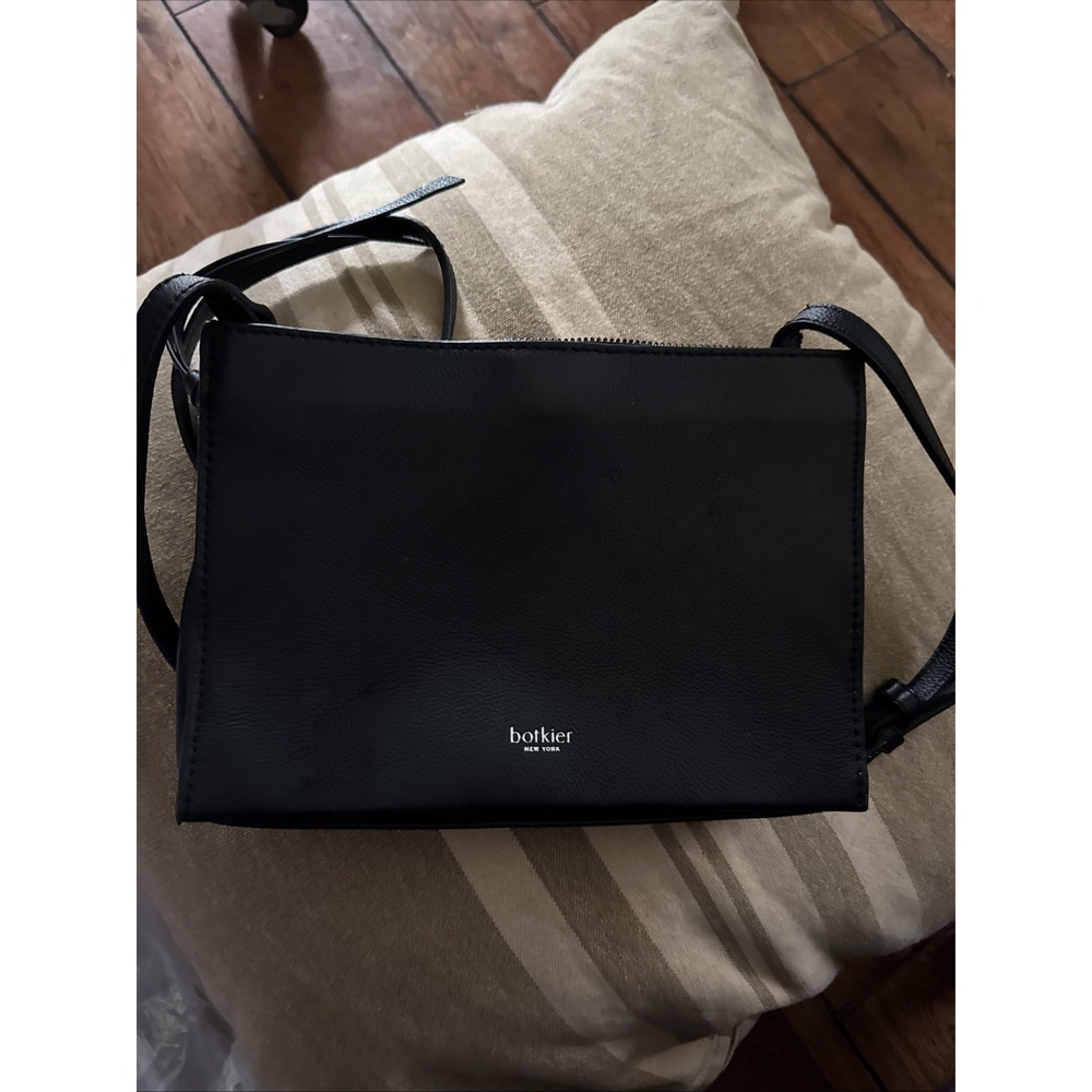 Botkier Warren Black Crossbody Soft Leather 3-Compartment Small Shoulder-Bag Zip